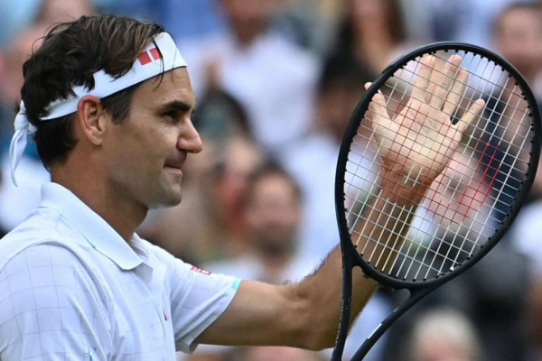 Roger Federer with "Wimbledon"